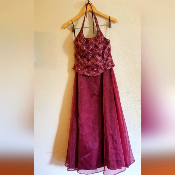 Poly Usa Dresses & Skirts - Poly USA Womens Burgundy Full Length Gown Size M